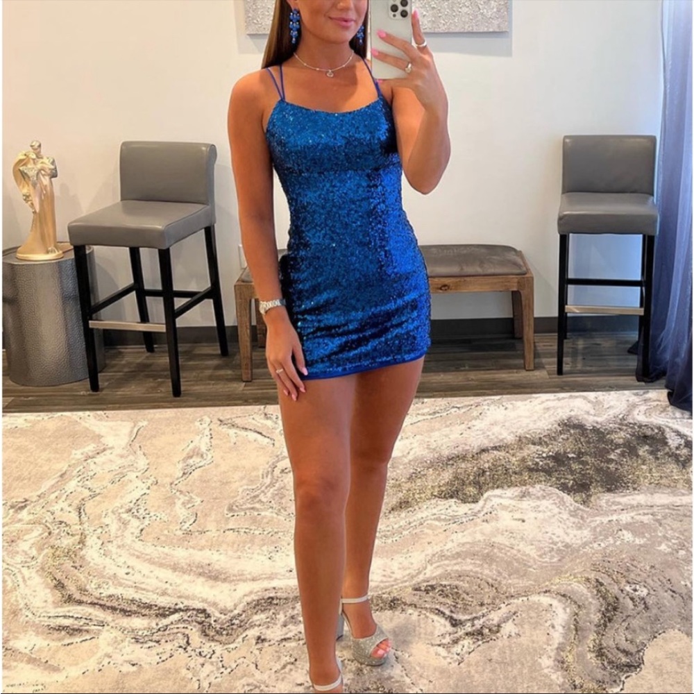 Berlinnova Homecoming Dress